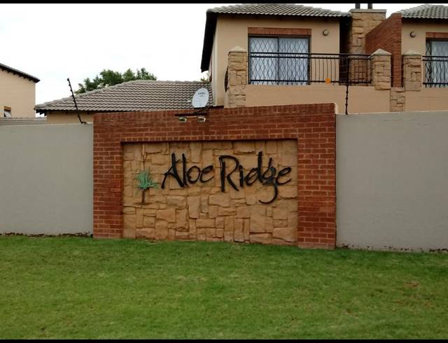 2 BEDROOM APARTMENT FOR SALE IN NOORDHEUWEL